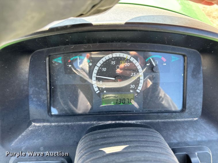 image for item EM3788 2019 John Deere 4052R MFWD tractor