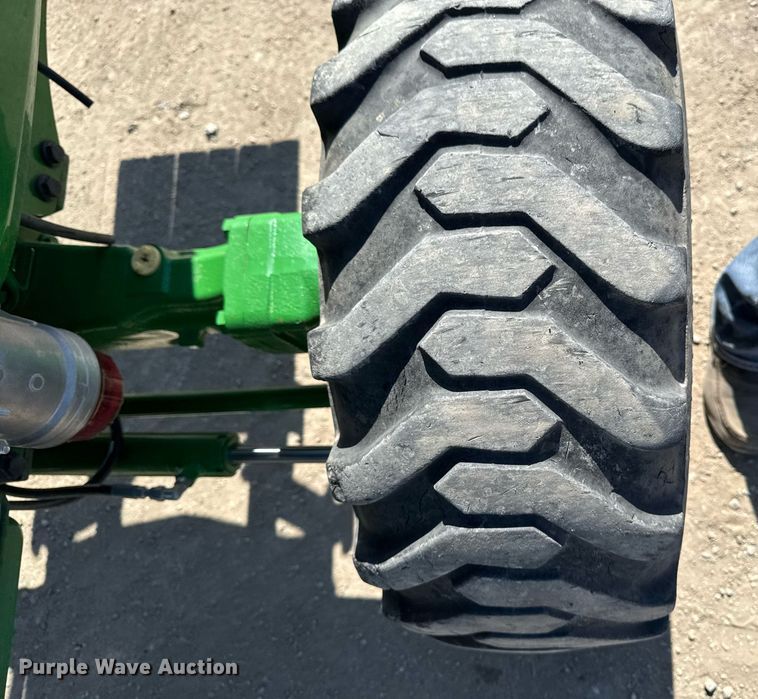 image for item EM3788 2019 John Deere 4052R MFWD tractor