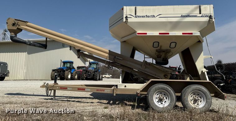 image for item EM3806 Unverferth Seedrunner 2750 seed tender