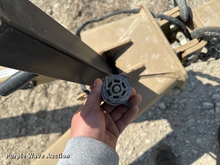 image for item EM3806 Unverferth Seedrunner 2750 seed tender