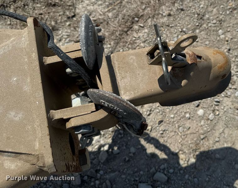 image for item EM3806 Unverferth Seedrunner 2750 seed tender