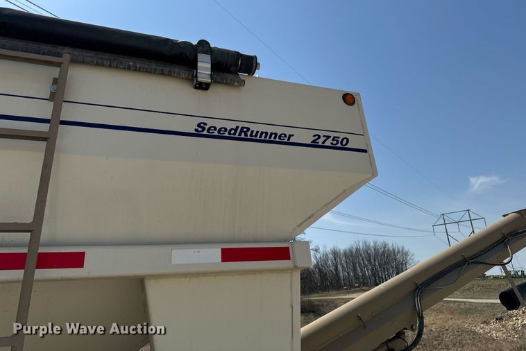 image for item EM3806 Unverferth Seedrunner 2750 seed tender