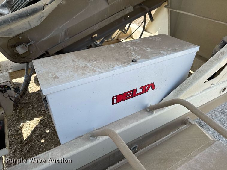 image for item EM3806 Unverferth Seedrunner 2750 seed tender