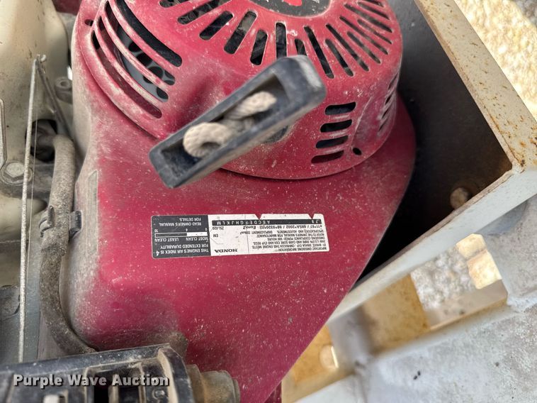 image for item EM3806 Unverferth Seedrunner 2750 seed tender