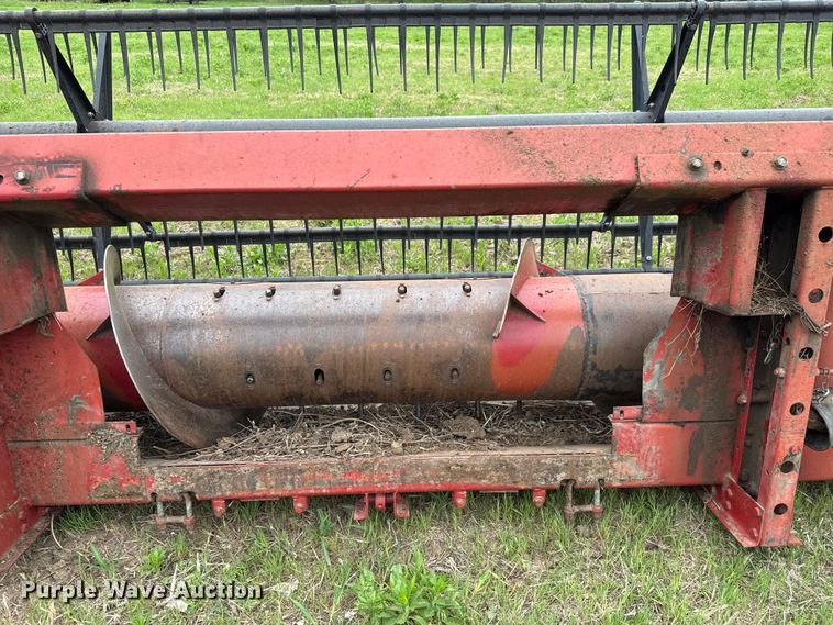 image for item EM5504 1995 Case 1020 flex head