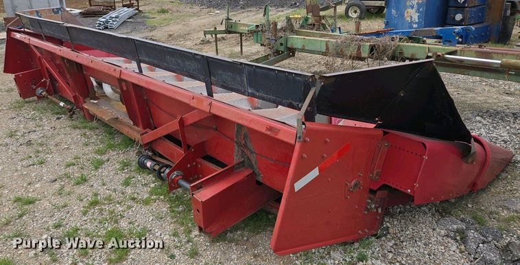 image for item EM7033 Case 1083 corn head