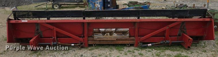 image for item EM7033 Case 1083 corn head