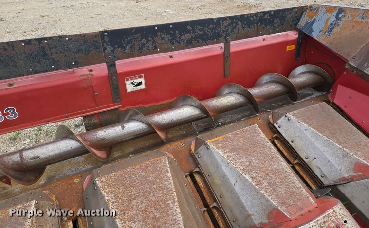 image for item EM7033 Case 1083 corn head