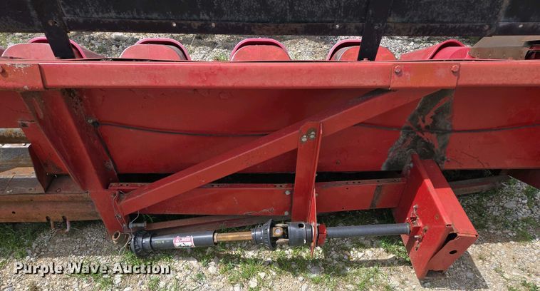 image for item EM7033 Case 1083 corn head