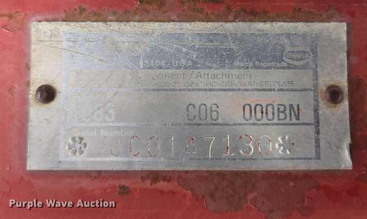 image for item EM7033 Case 1083 corn head