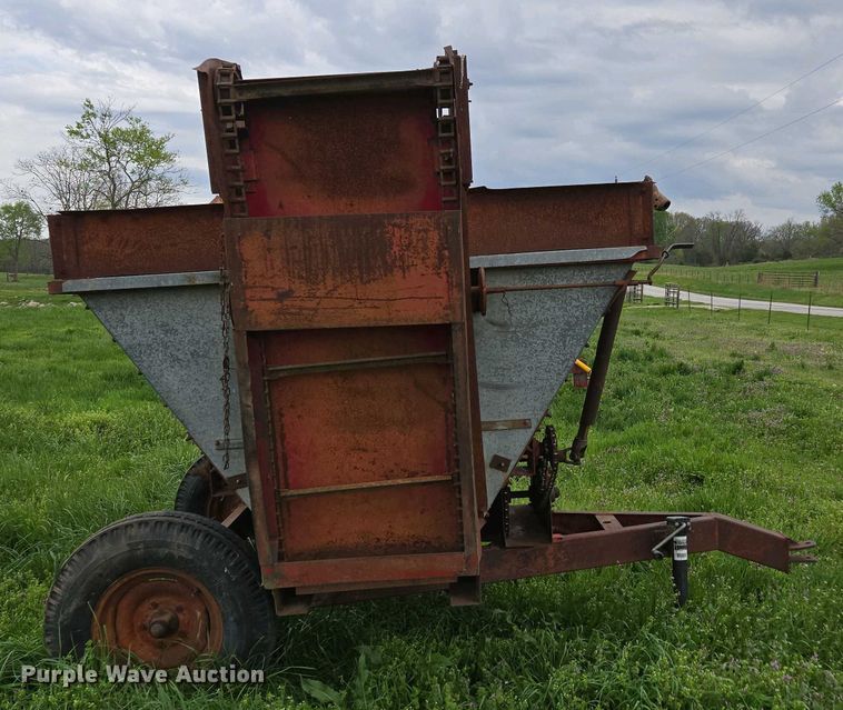 image for item EN3570 Feed mixer