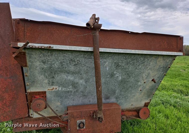 image for item EN3570 Feed mixer