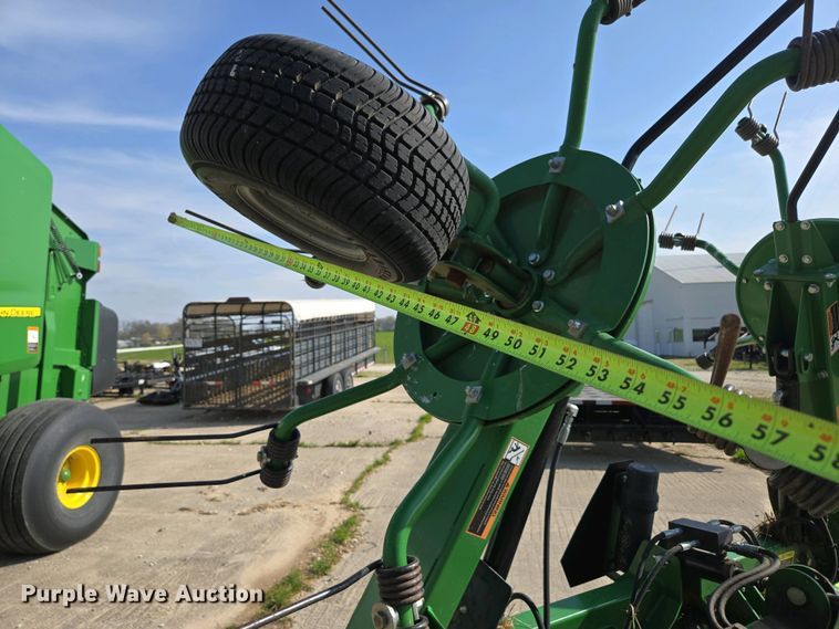 image for item EN3586 2015 Frontier TD3418 hay tedder