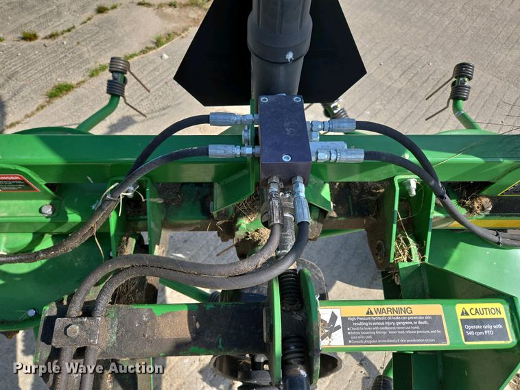 image for item EN3586 2015 Frontier TD3418 hay tedder