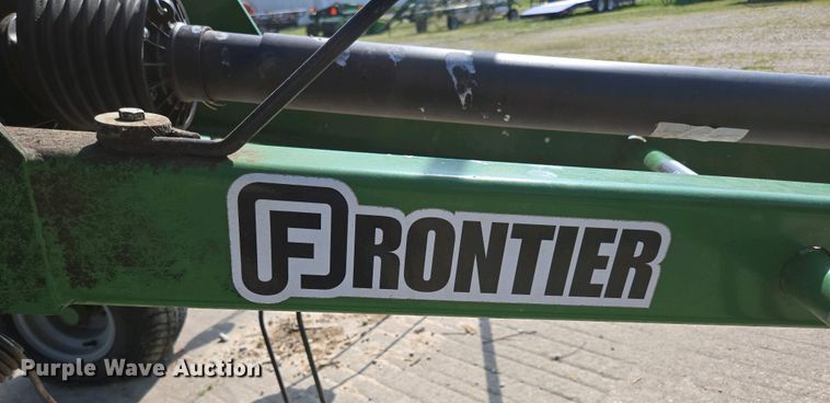 image for item EN3586 2015 Frontier TD3418 hay tedder