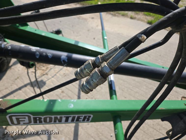 image for item EN3586 2015 Frontier TD3418 hay tedder