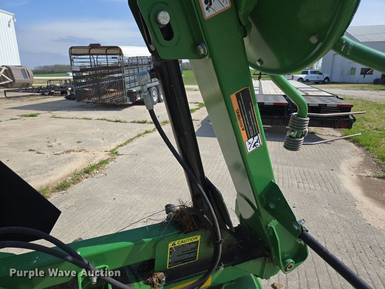 image for item EN3586 2015 Frontier TD3418 hay tedder