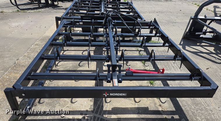 image for item EN3620 Norden 510F 510F skid steer bale accumulator grapple