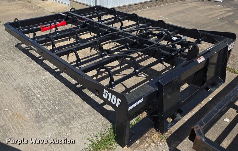image for item EN3620 Norden 510F 510F skid steer bale accumulator grapple