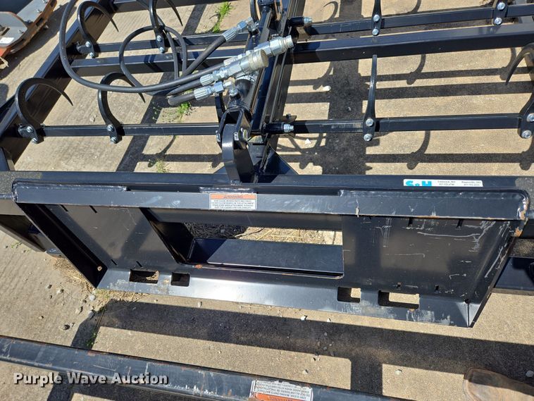 image for item EN3620 Norden 510F 510F skid steer bale accumulator grapple