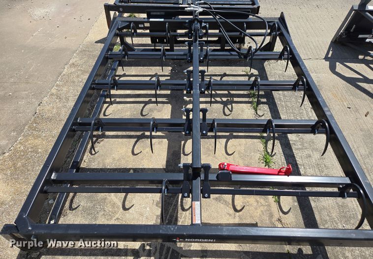 image for item EN3620 Norden 510F 510F skid steer bale accumulator grapple