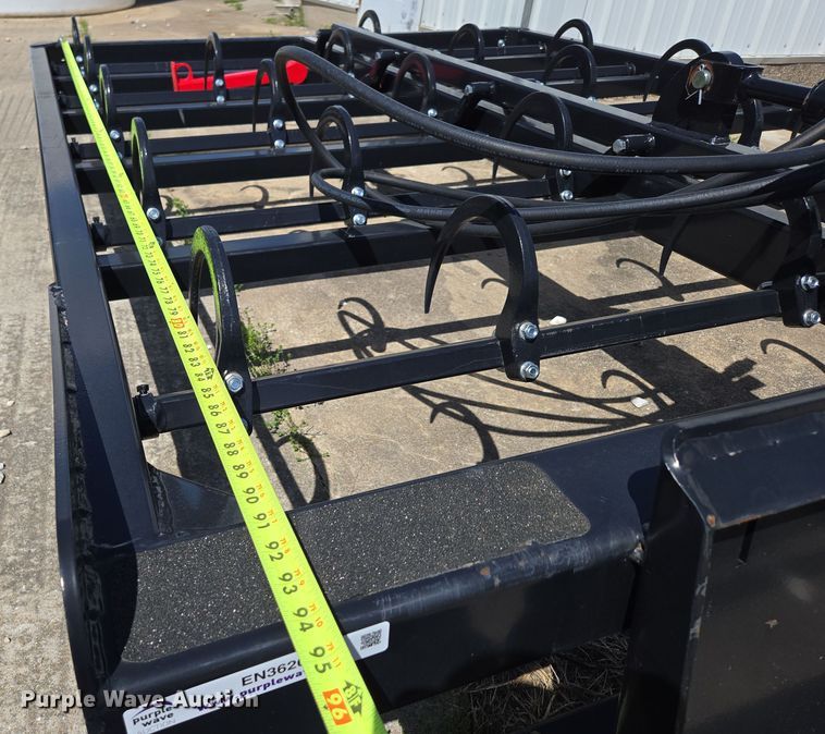 image for item EN3620 Norden 510F 510F skid steer bale accumulator grapple