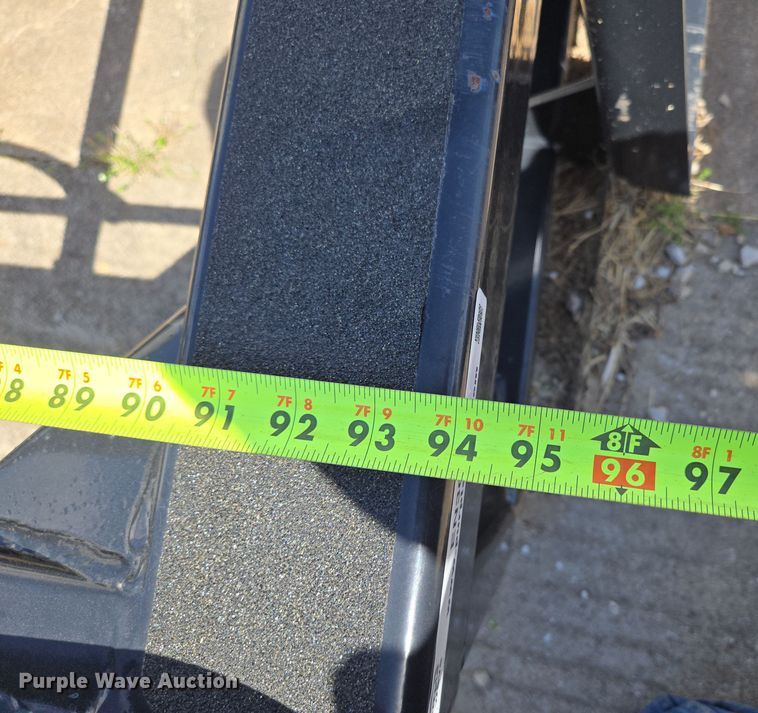 image for item EN3620 Norden 510F 510F skid steer bale accumulator grapple