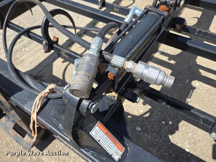 image for item EN3621 Kuhns 510F skid steer bale accumulator grapple