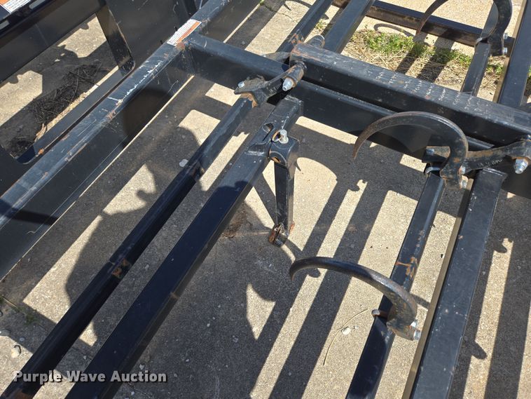 image for item EN3621 Kuhns 510F skid steer bale accumulator grapple