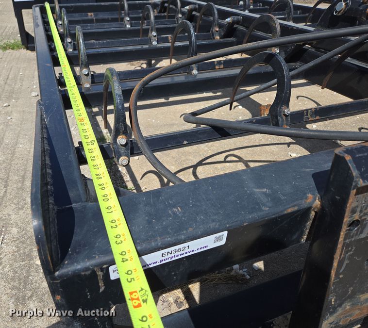 image for item EN3621 Kuhns 510F skid steer bale accumulator grapple