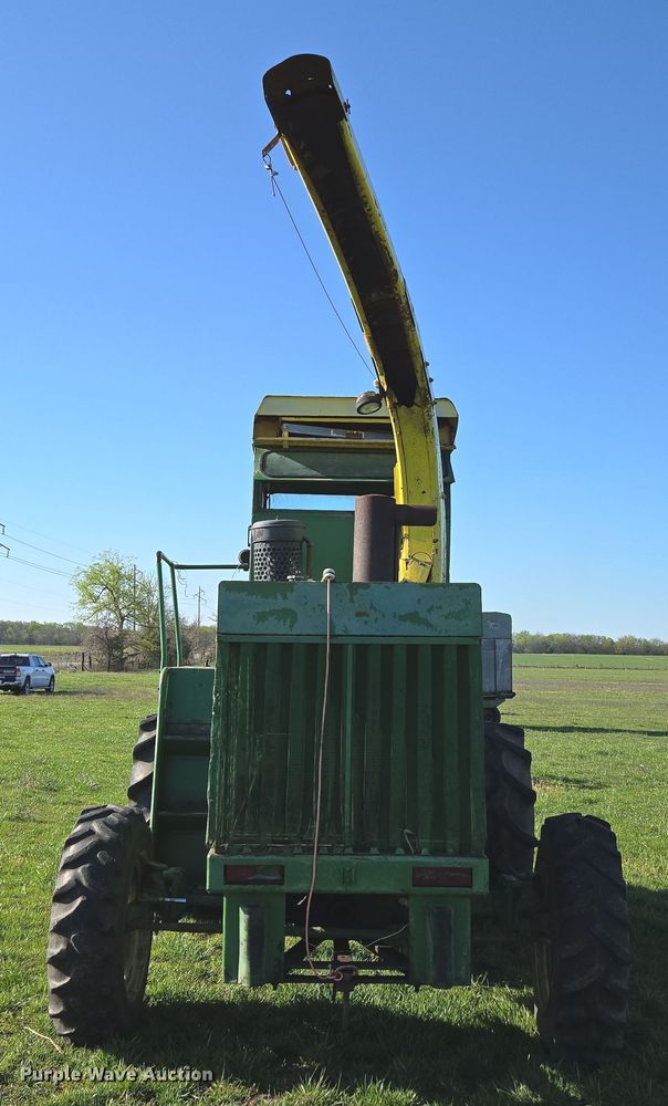 image for item EN3624 John Deere 5400 forage harvester