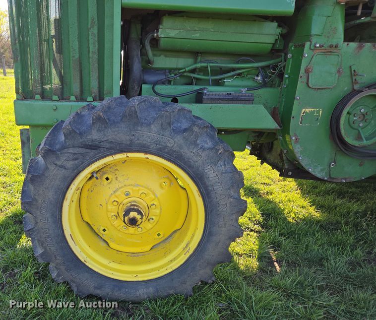 image for item EN3624 John Deere 5400 forage harvester