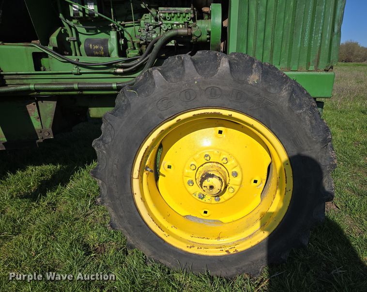 image for item EN3624 John Deere 5400 forage harvester