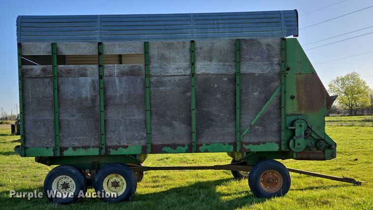 image for item EN3625 Badger silage wagon