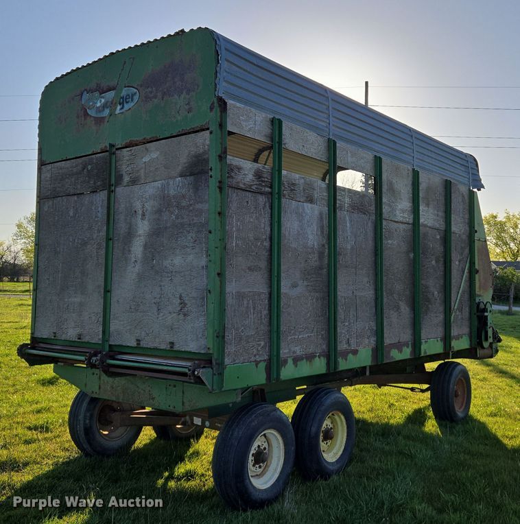 image for item EN3625 Badger silage wagon