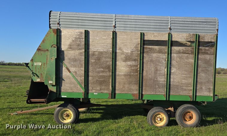 image for item EN3625 Badger silage wagon