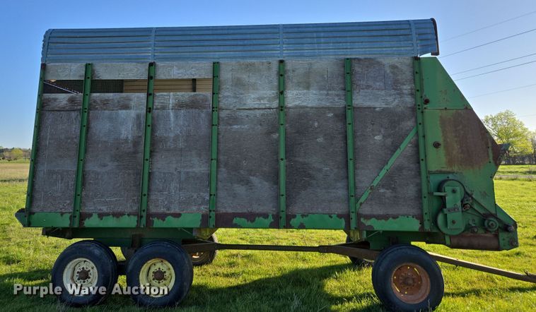 image for item EN3625 Badger silage wagon