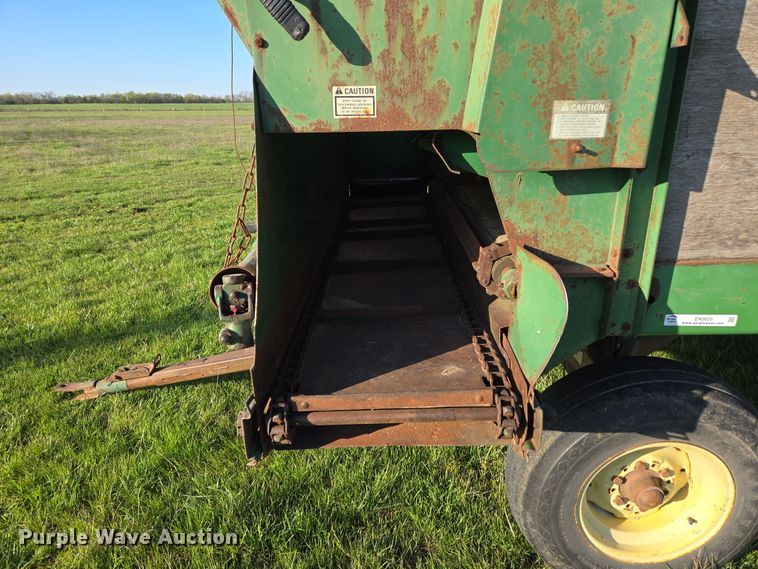 image for item EN3625 Badger silage wagon