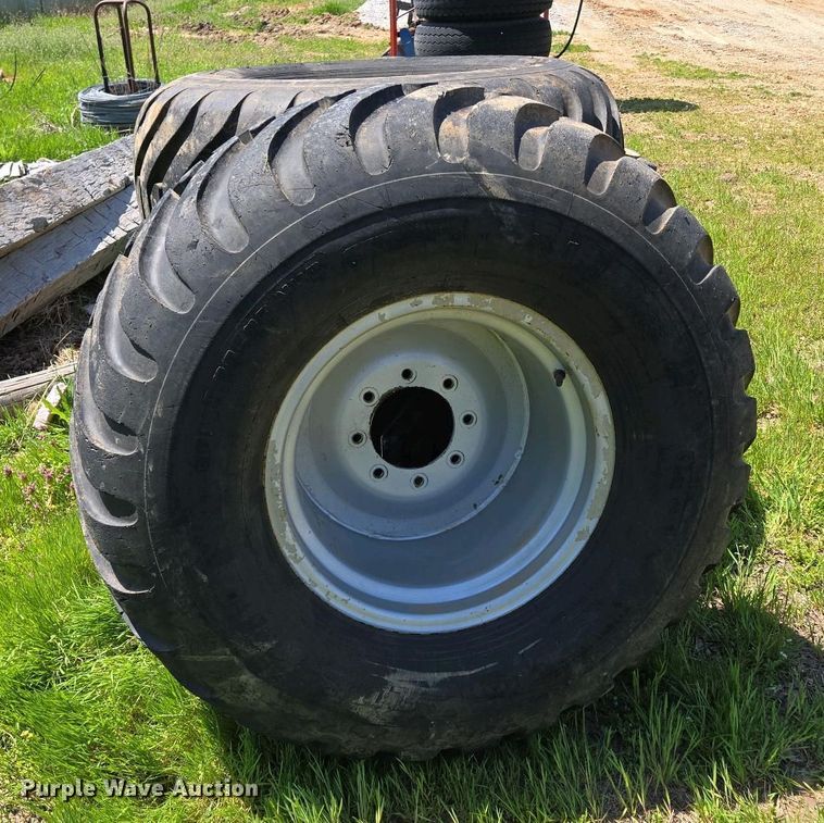 image for item EN3634 (4) Alliance 44x18.00-20 tires and wheels