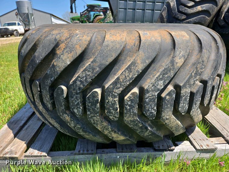 image for item EN3634 (4) Alliance 44x18.00-20 tires and wheels