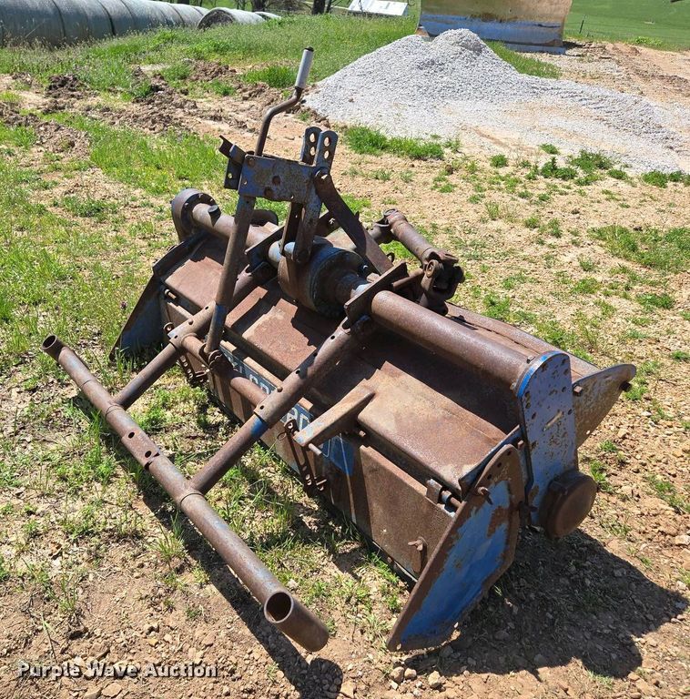 image for item EN3636 Iseki SRI320C tiller