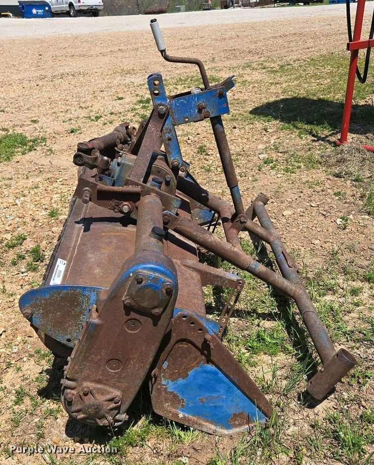 image for item EN3636 Iseki SRI320C tiller