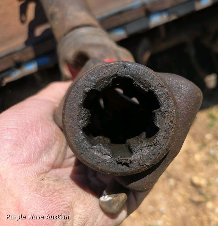 image for item EN3636 Iseki SRI320C tiller