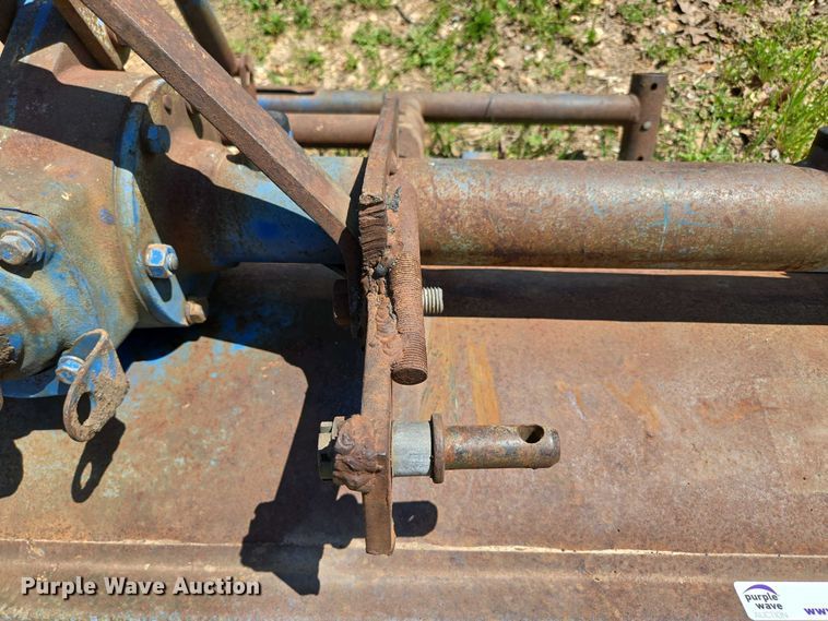 image for item EN3636 Iseki SRI320C tiller