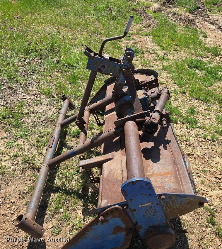 image for item EN3636 Iseki SRI320C tiller