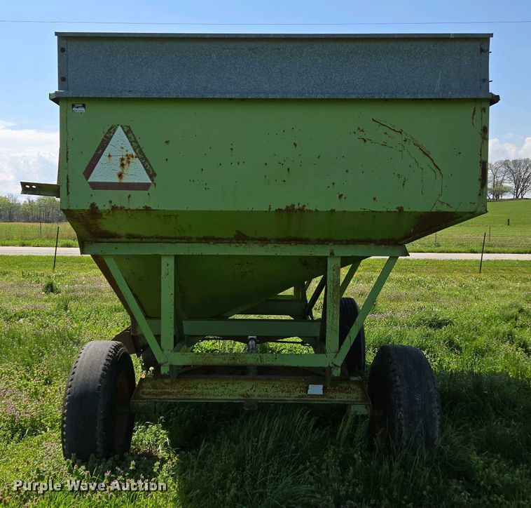 image for item EN3641 Parker 1072 gravity wagon