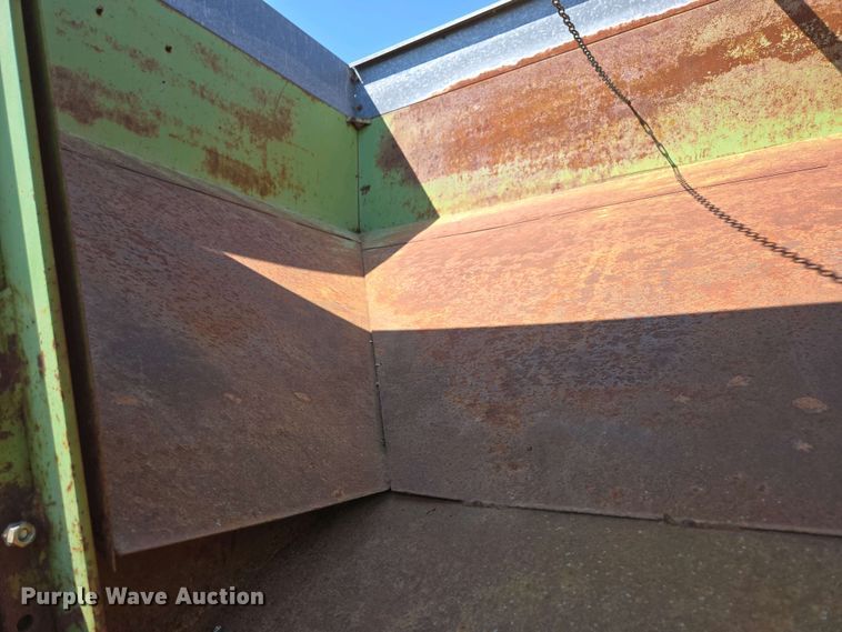 image for item EN3641 Parker 1072 gravity wagon