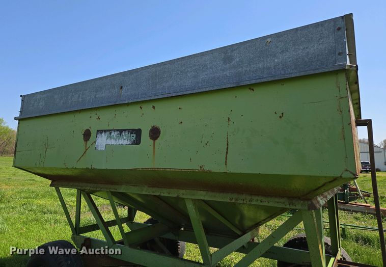 image for item EN3641 Parker 1072 gravity wagon