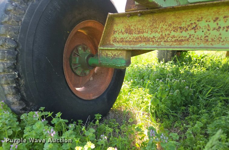 image for item EN3641 Parker 1072 gravity wagon