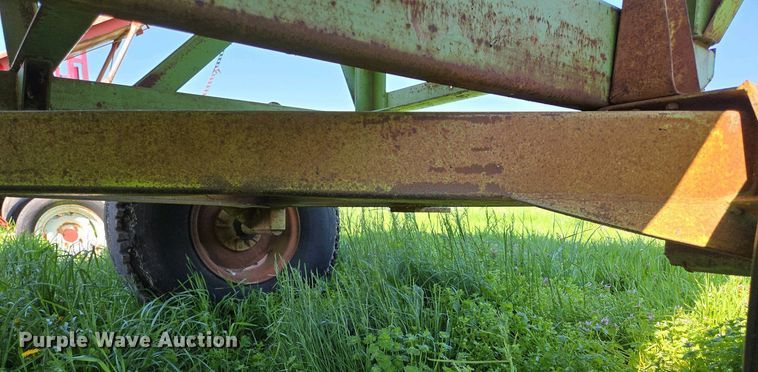 image for item EN3641 Parker 1072 gravity wagon